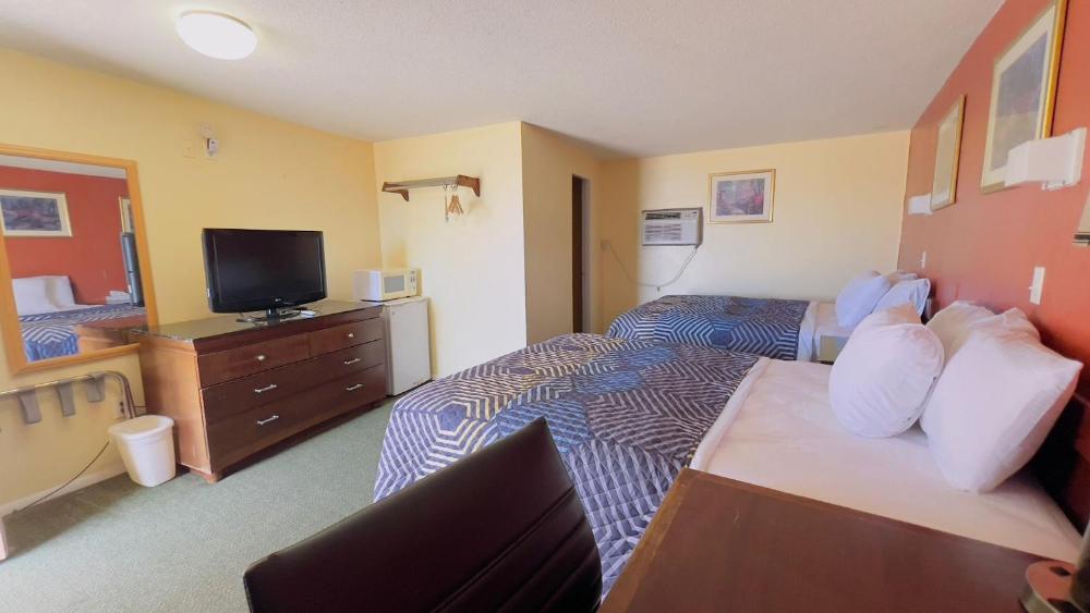 Budget Double Room interior